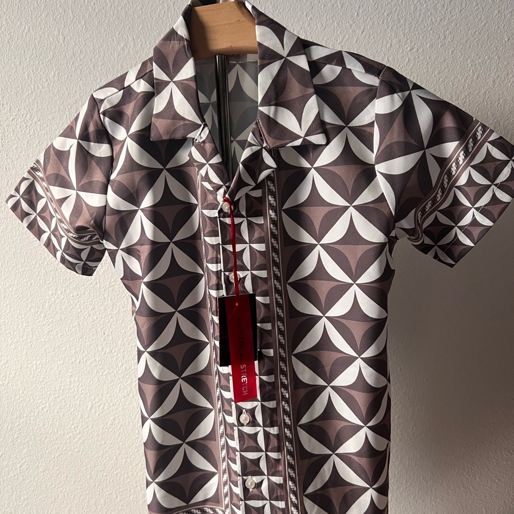 Consequence Brown &  White Casual Button Down Shirt with Geometric Design 6L NWT